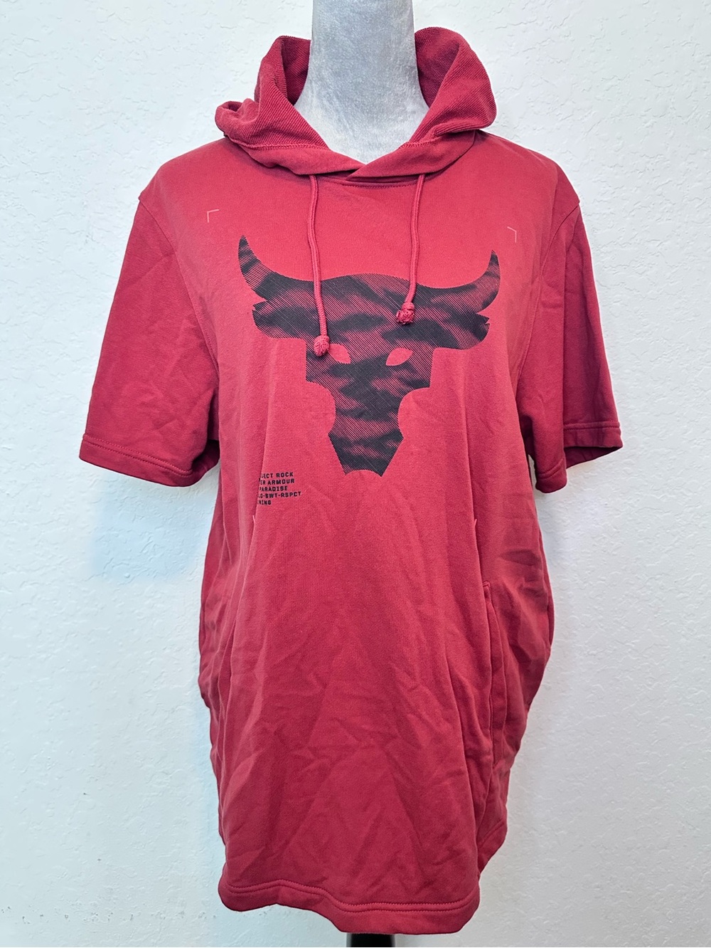 Under Armour Project Rock Short Sleeve Hoodie Men’s Large Pink Loose Fit